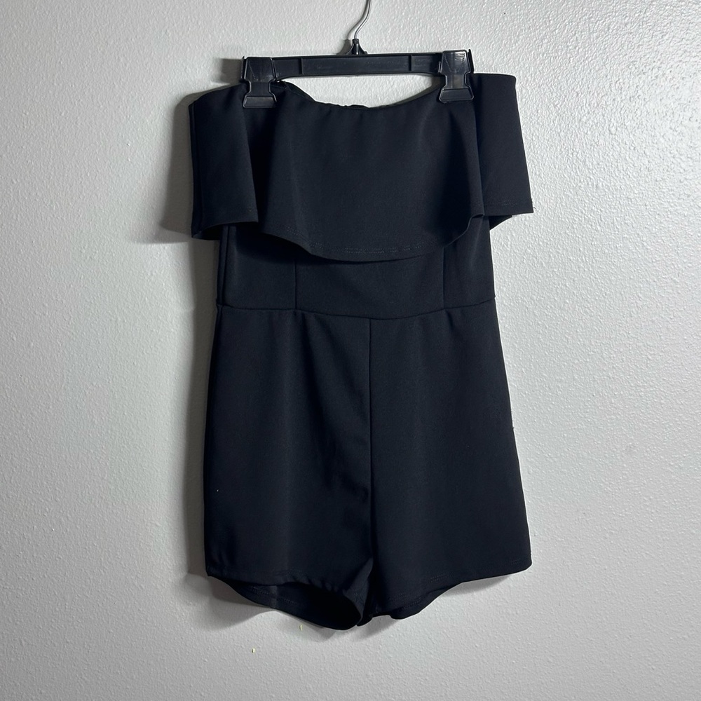 Charlotte Russe Women Sleeveless Black Romper size S‎